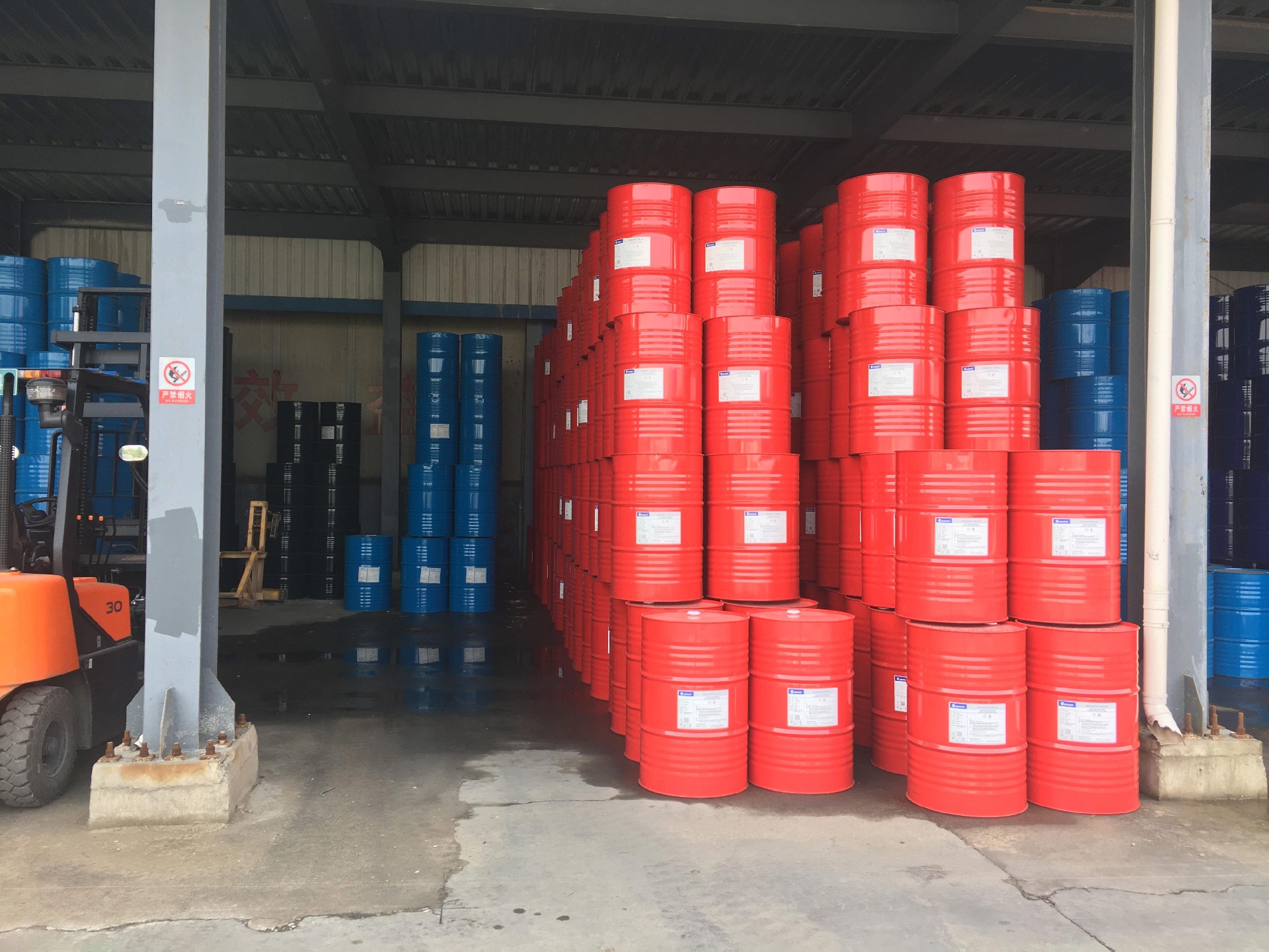 聚氨酯黑白料-聚氨酯保溫使用注意事項